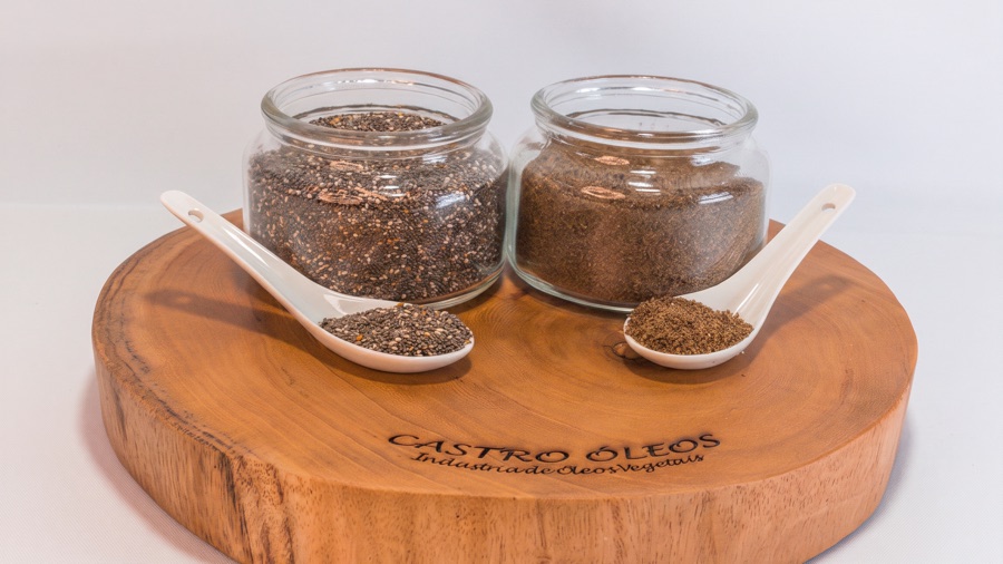Grão e farinha de chia da Castro Óleos